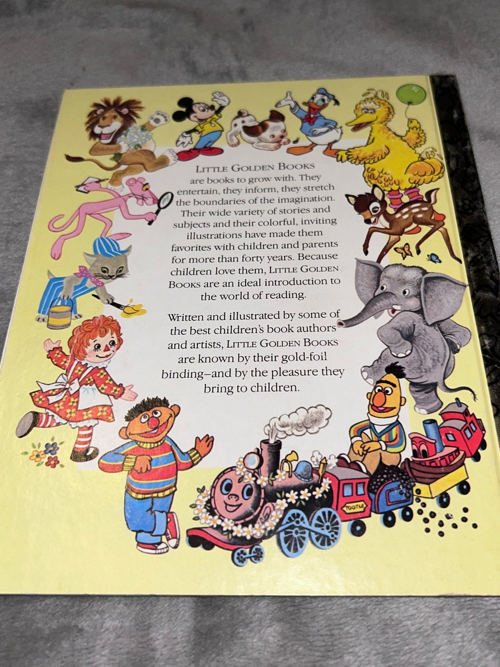 Little Golden Book, The New Baby, 1975, #306-53 - Picture 10 of 10